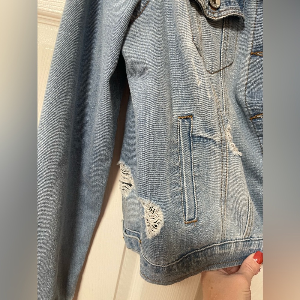 CISONO Denim Collection Distressed Light Wash Jean Jacket Size XL - Picture 3 of 9
